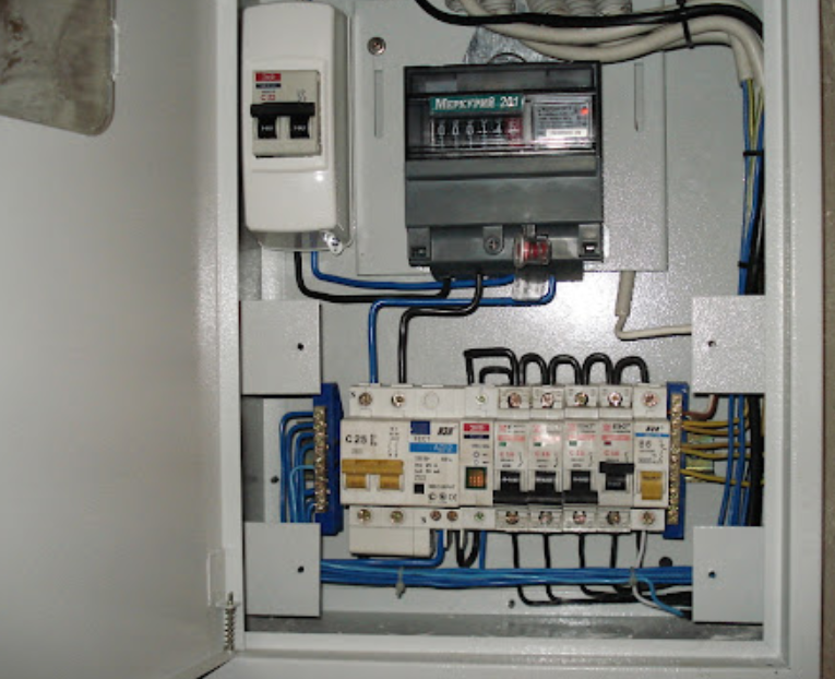 Проводим проводку в квартире