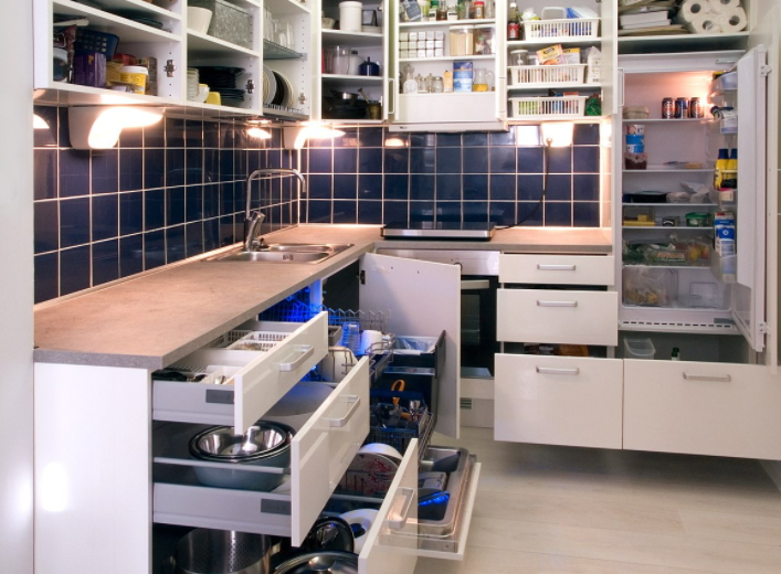 Кухня рабочее место хозяйки, изюминка интерьера столовой или кухне?